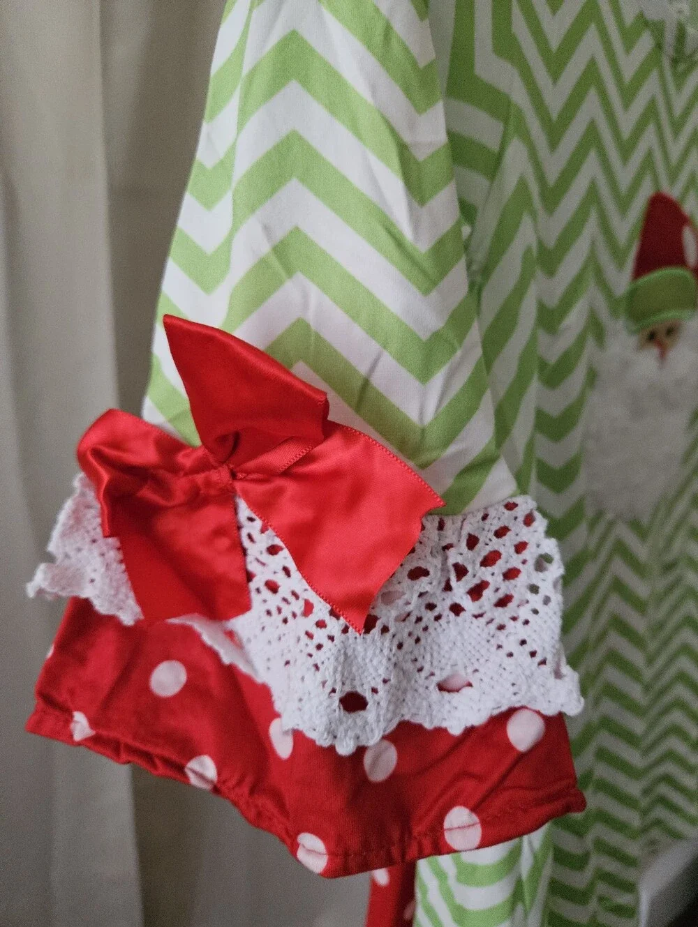 BaaBee Santa Appliqué Top & Polka Dot Leggings Set | Size 6–7